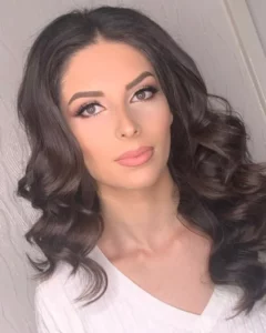 realisation-makeup-eleve2